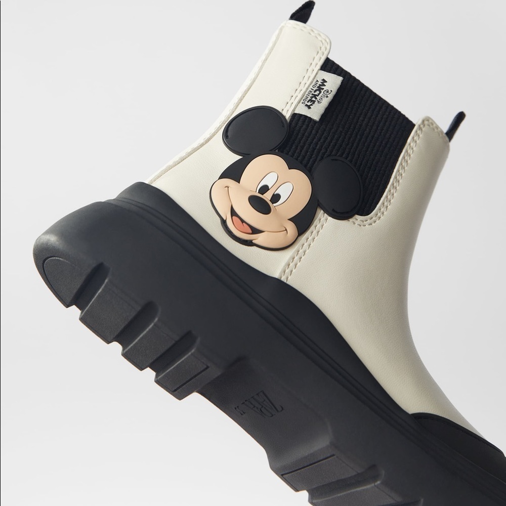 NWT. Zara Kids ©DISNEY MICKEY MOUSE Ankle Boots. Size 4. - Picture 5 of 8
